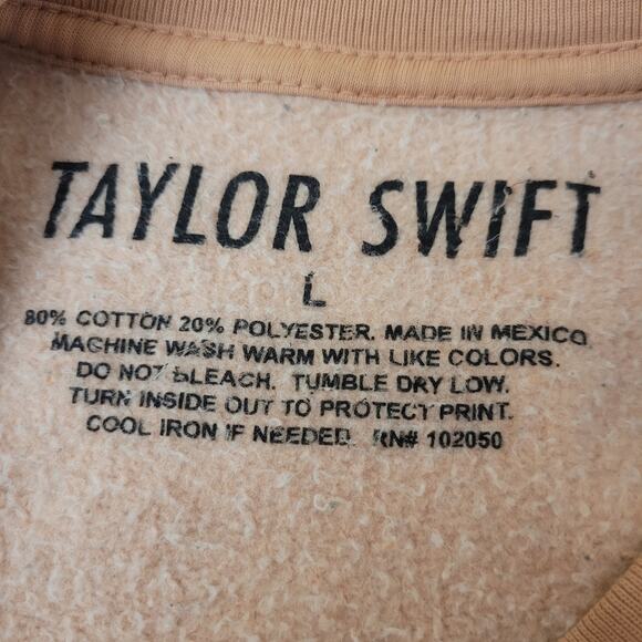 Taylor Swift Red Photo II Crewneck You Look Like Bad News Size L Official Merch - Picture 6 of 10